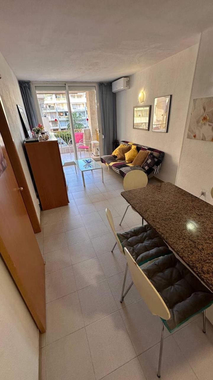 Residencial En Cerca De Port Aventura Apartment