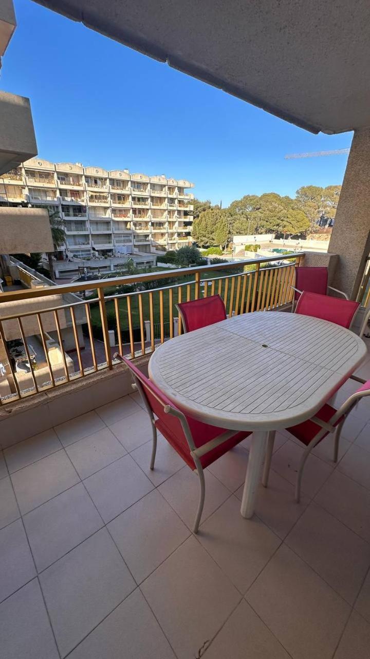 Residencial En Cerca De Port Aventura